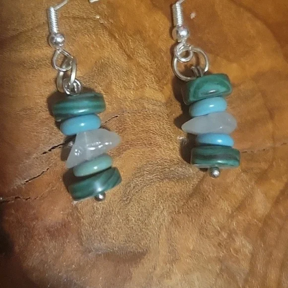 New Handmade Earrings With Crystal Quartz Stone And Assorted Beads Nickel Free - Picture 2 of 4